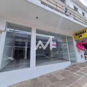 Loja com 300m² no bairro Centro em Lajeado para Alugar