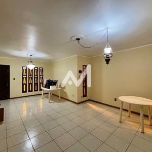 Casa e 3 dormitórios no bairro Moinhos em Lajeado para Alugar