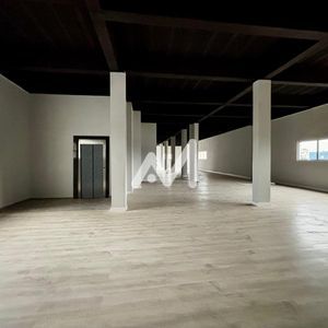 Sala Comercial com 307m² no bairro Centro em Lajeado para Alugar