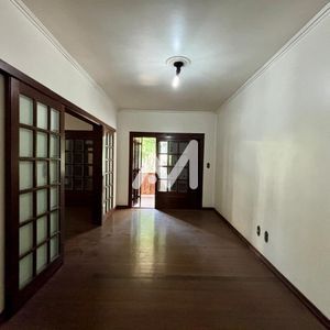 Casa com 500m² e 3 dormitórios no bairro Américano em Lajeado para Alugar