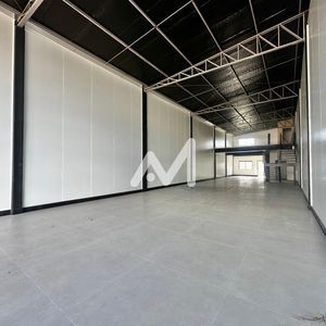 Pavilhão com 291m² e 1 dormitório no bairro Conventos em Lajeado para Comprar ou Alugar