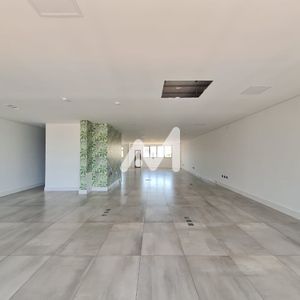 Sala Comercial com 200m² no bairro Centro em Lajeado para Alugar