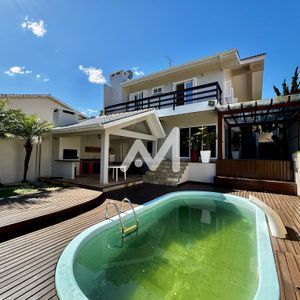 Casa com 269m² e 3 dormitórios no bairro Alto do Parque em Lajeado para Comprar