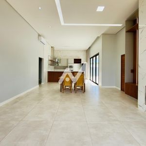 Casa com 180m² e 3 dormitórios no bairro Universitário em Lajeado para Comprar