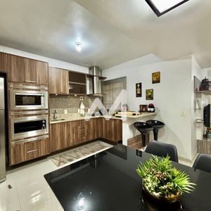 Sobrado com 108m² e 3 dormitórios no bairro São Cristóvão em Lajeado para Comprar