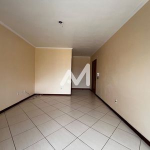 Apartamento com 66m² e 2 dormitórios no bairro Centro em Lajeado para Alugar