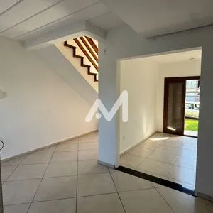 Sobrado com 71m² e 2 dormitórios no bairro Campestre em Lajeado para Comprar
