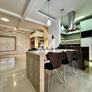 Sobrado com 163m² e 3 dormitórios no bairro Montanha em Lajeado para Comprar