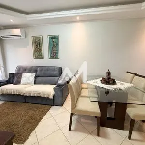Casa com 161m² e 3 dormitórios no bairro Universitário em Lajeado para Comprar