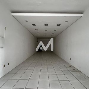 Loja com 80m² no bairro Centro em Lajeado para Alugar