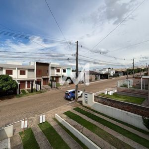 Sobrado com 71m² e 2 dormitórios no bairro Campestre em Lajeado para Alugar