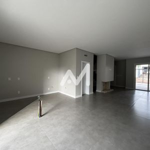 Sobrado com 186m² e 3 dormitórios no bairro Universitário em Lajeado para Comprar