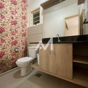 Sobrado com 91m² e 2 dormitórios no bairro Universitário em Lajeado para Alugar