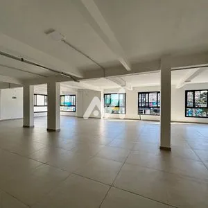 Sala Comercial com 192m² no bairro Florestal em Lajeado para Alugar