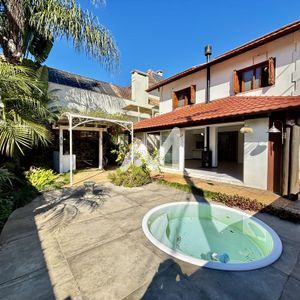 Casa com 270m² e 3 dormitórios no bairro Alto do Parque em Lajeado para Comprar