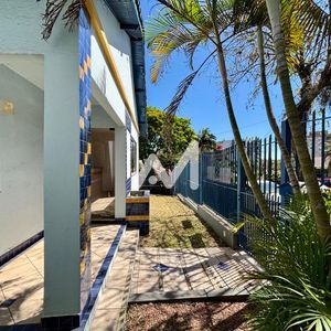 Casa Comercial com 115m² e 4 dormitórios no bairro Centro em Lajeado para Comprar ou Alugar