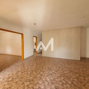 Casa com 243m² e 3 dormitórios no bairro Jardim do Cedro em Lajeado para Comprar