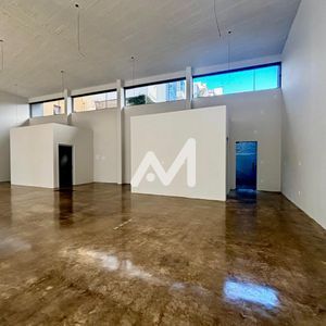 Loja com 250m² no bairro Centro em Lajeado para Alugar