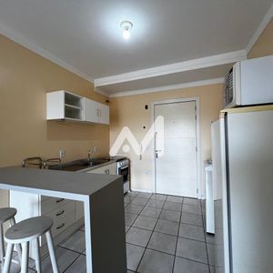 Kitnet com 38m² e 1 dormitório no bairro Universitário em Lajeado para Alugar