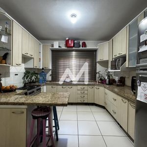 Sobrado com 214m² e 3 dormitórios no bairro São Cristóvão em Lajeado para Comprar