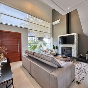 Casa com 297m² e 3 dormitórios no bairro Carneiros em Lajeado para Comprar