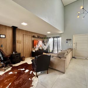 Casa com 178m² e 3 dormitórios no bairro Universitário em Lajeado para Comprar