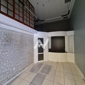 Loja com 100m² no bairro Centro em Lajeado para Comprar