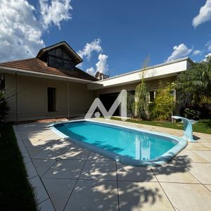 Casa com 133m² e 3 dormitórios no bairro Universitário em Lajeado para Comprar