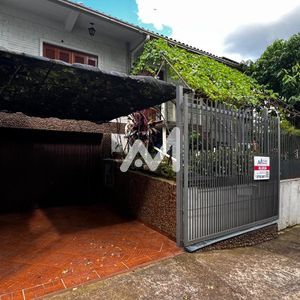 Casa com 120m² e 3 dormitórios no bairro Centro em Lajeado para Alugar