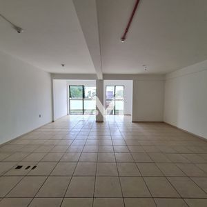 Sala Comercial com 86m² no bairro Florestal em Lajeado para Alugar