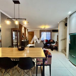 Sobrado com 138m² e 3 dormitórios no bairro Carneiros em Lajeado para Comprar