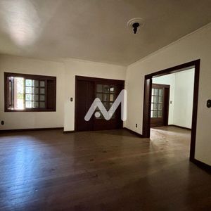 Casa com 500m² e 3 dormitórios no bairro Américano em Lajeado para Alugar