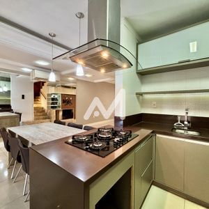 Sobrado com 163m² e 3 dormitórios no bairro Montanha em Lajeado para Comprar