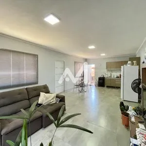 Casa com 93m² e 2 dormitórios no bairro Floresta em Lajeado para Comprar