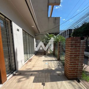 Casa Comercial com 130m² e 1 dormitório no bairro Centro em Lajeado para Alugar