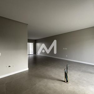 Sobrado com 186m² e 3 dormitórios no bairro Universitário em Lajeado para Comprar
