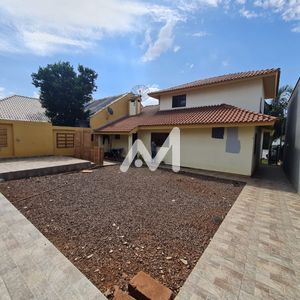 Casa com 157m² e 2 dormitórios no bairro Universitário em Lajeado para Comprar