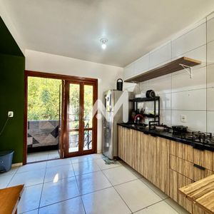 Sobrado com 64m² e 2 dormitórios no bairro Moinhos D'água em Lajeado para Comprar