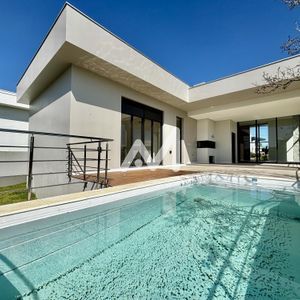 Casa de Condomínio com 238m² e 3 dormitórios no bairro Jardim Botânico em Lajeado para Comprar