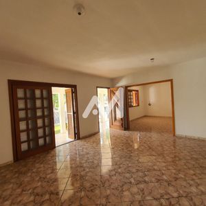 Casa com 243m² e 3 dormitórios no bairro Jardim do Cedro em Lajeado para Comprar