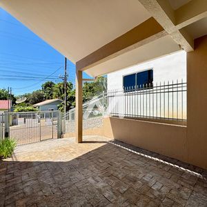 Sobrado com 78m² e 2 dormitórios no bairro Universitário em Lajeado para Comprar