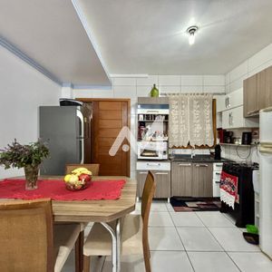 Sobrado com 52m² e 2 dormitórios no bairro Moinhos D'água em Lajeado para Comprar