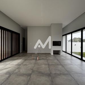 Casa com 199m² e 3 dormitórios no bairro Universitário em Lajeado para Comprar