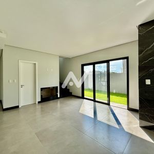 Sobrado com 139m² e 3 dormitórios no bairro Universitário em Lajeado para Comprar