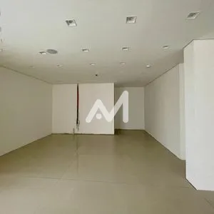 Sala Comercial com 305m² no bairro Centro em Lajeado para Alugar