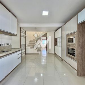 Sobrado com 101m² e 2 dormitórios no bairro Montanha em Lajeado para Comprar