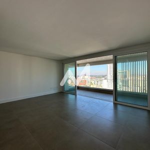 Apartamento com 152m² e 3 dormitórios no bairro Centro em Lajeado para Comprar