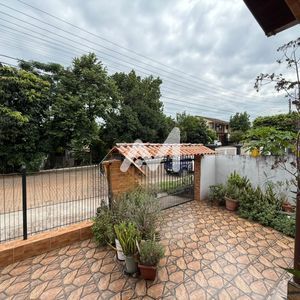 Casa com 100m² e 2 dormitórios no bairro Universitário em Lajeado para Comprar