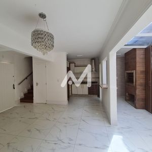 Sobrado com 110m² e 3 dormitórios no bairro Jardim Botânico em Lajeado para Comprar ou Alugar