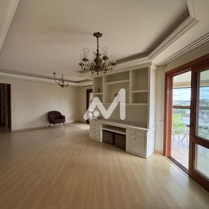 Apartamento com 118m² e 3 dormitórios no bairro Centro em Lajeado para Comprar ou Alugar